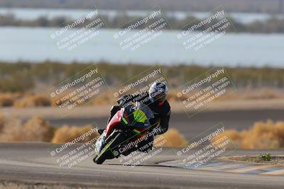 media/Dec-18-2022-SoCal Trackdays (Sun) [[8099a50955]]/Turn 14 (940am)/